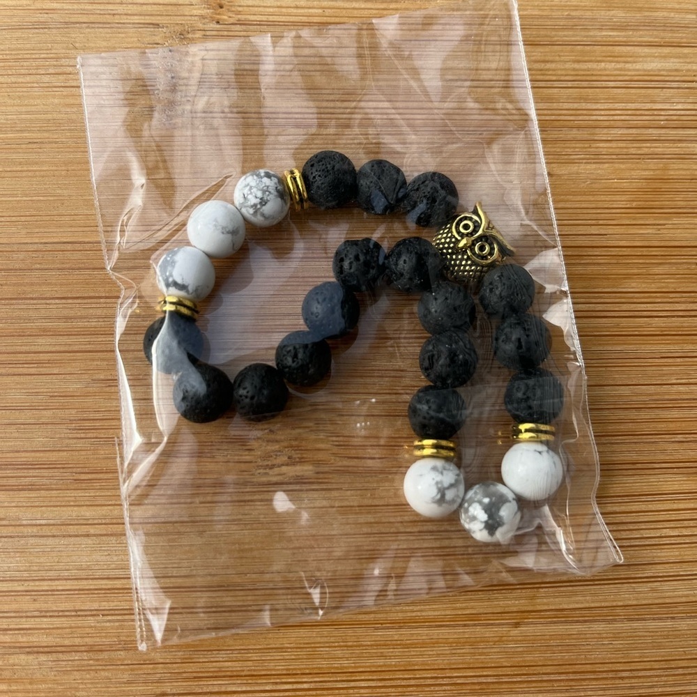 Black Lava Stone Natural White Howlite Owl Charm Bracelet - Picture 9 of 12